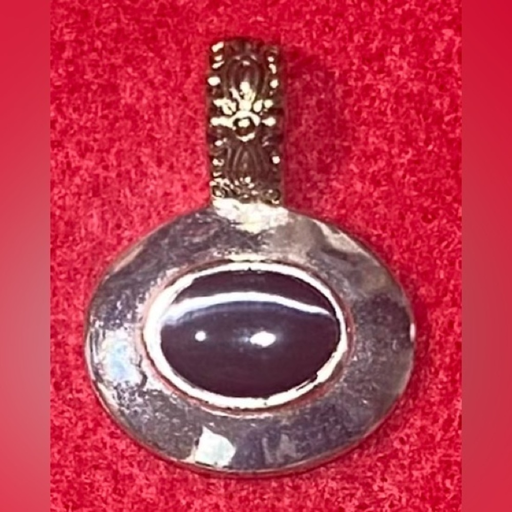 Pendant Silver And Gold Tone With Oval Black Stone Vintage
